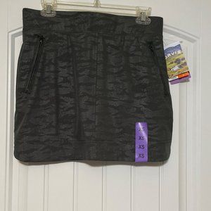 Green Travel Skort Camo Embossed Print (P155)